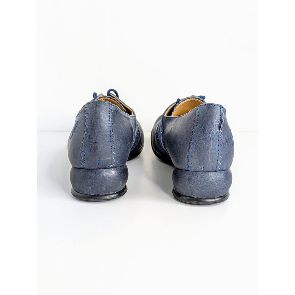 John Fluevog Erika Fellowship Oxford 9 Blue Two Tone Saddle Shoe Lace Low Heel - Picture 6 of 16